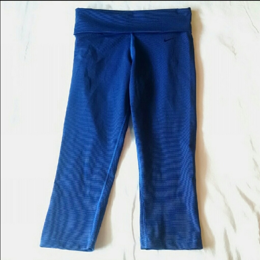 Nike capri leggings